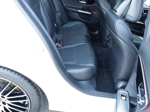 Used 2022 Mercedes-Benz C 300 4MATIC Sedan image 26
