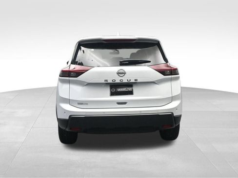 Used 2025 Nissan Rogue SV FWD image 4