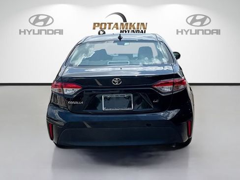 Used 2023 Toyota Corolla LE FWD image 6