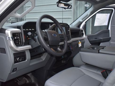 New 2026 Ford F350 XL w/ XL Chrome Package image 14