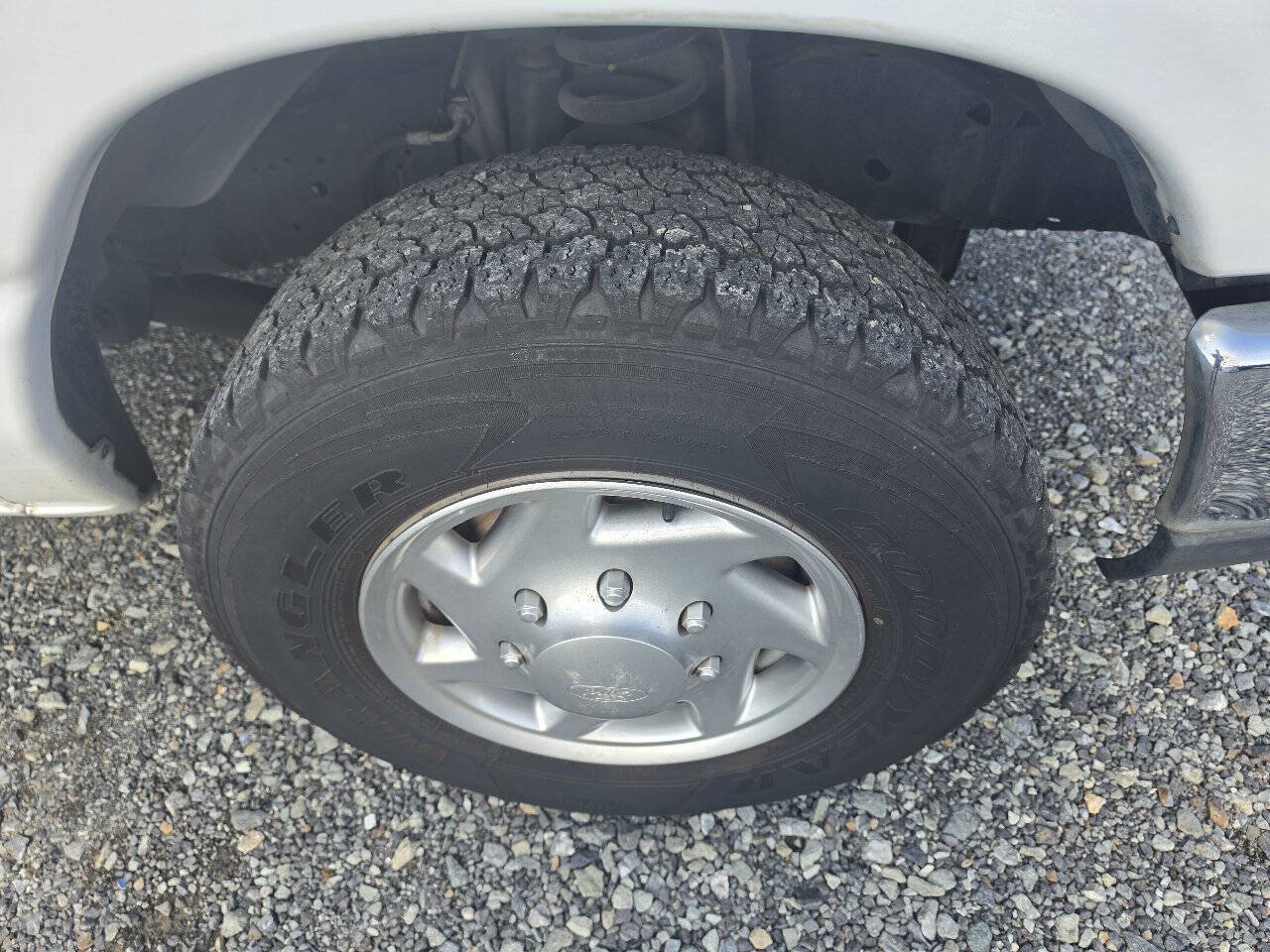 Used 2014 Ford E-250 and Econoline 250 RWD image 26
