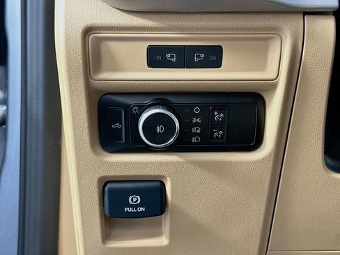 Used 2023 Ford F150 XLT image 27