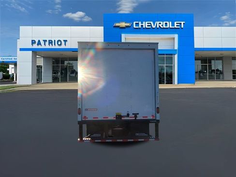 Used 2024 Chevrolet Low Cab Forward 5500XG RWD image 10