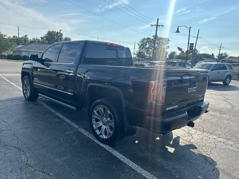 Used 2017 GMC Sierra 1500 Denali w/ Denali Ultimate Package AWD/4WD image 6
