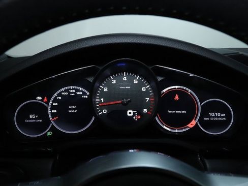 Used 2021 Porsche Cayenne Coupe image 22