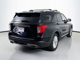 Used 2021 Ford Explorer King Ranch w/ Premium Technology Package image 5