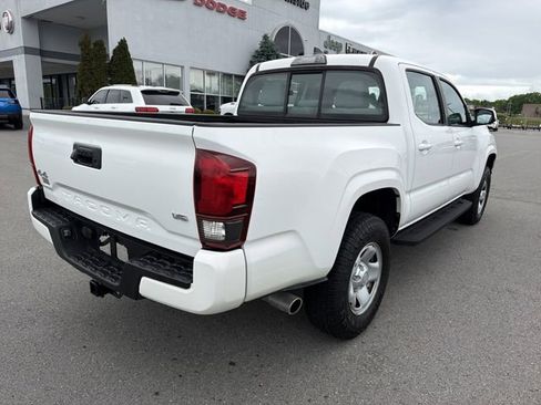 Used 2018 Toyota Tacoma SR w/ SR Convenience Package AWD/4WD image 7