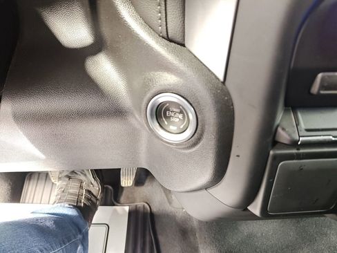 Used 2022 Chevrolet Silverado 1500 LT w/ Bed Protection Package image 24