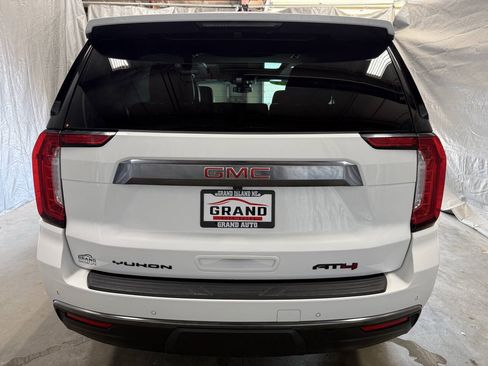 Used 2024 GMC Yukon AT4 w/ Technology Package AWD/4WD image 5