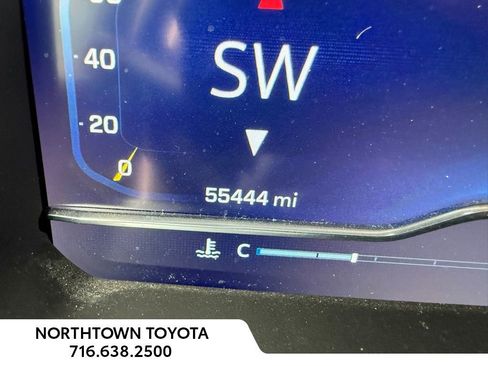 Used 2023 Chevrolet Silverado 1500 LT AWD/4WD image 8