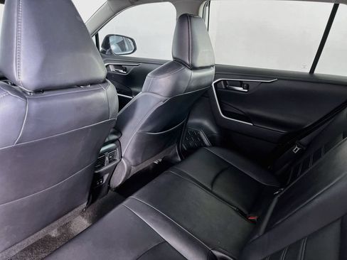 Used 2021 Toyota RAV4 Limited AWD/4WD image 31