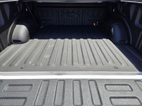 Used 2018 Ford F150 Lariat w/ Equipment Group 502A Luxury AWD/4WD image 10