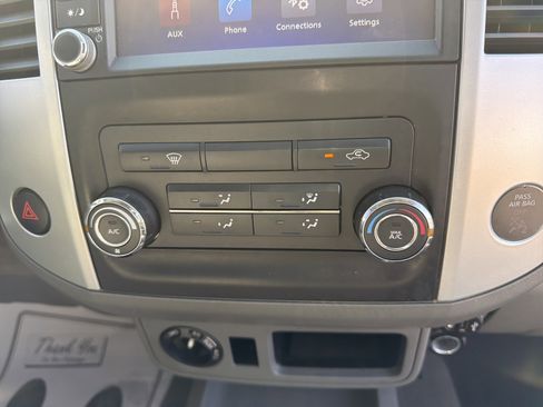 Used 2019 Nissan Frontier SV AWD/4WD image 10