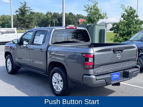 Used 2023 Nissan Frontier SV w/ Tow Package AWD/4WD image 5