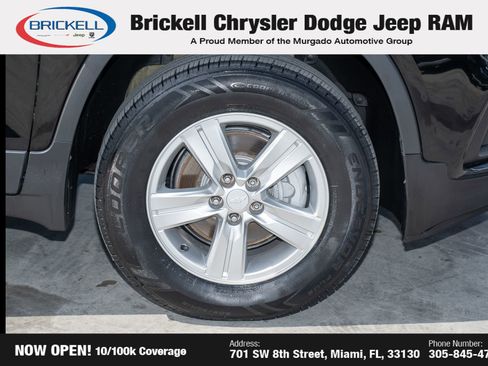 Used 2020 Chevrolet Trax LT w/ LT Convenience Package image 38