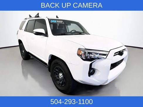 Used 2023 Toyota 4Runner SR5 Premium w/ Moonroof Package RWD image 4