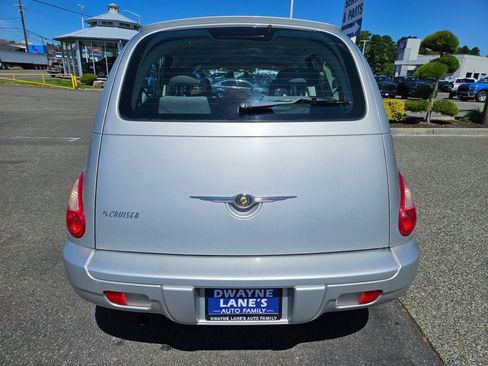 Used 2009 Chrysler PT Cruiser FWD image 4