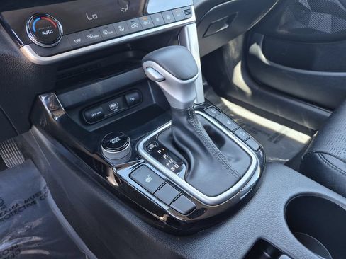 Used 2023 Kia Seltos SX AWD/4WD image 11
