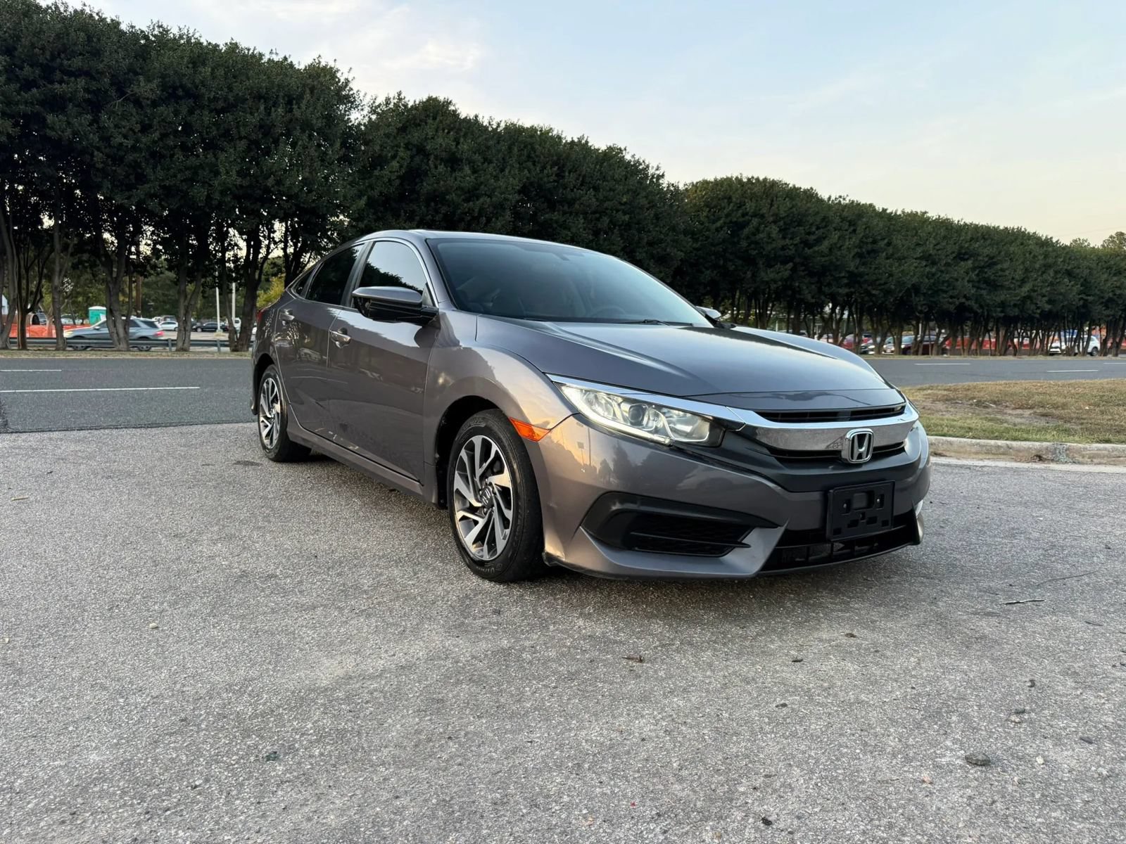 Used 2016 Honda Civic EX image 3