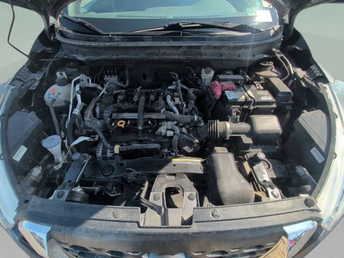 Used 2020 Nissan Kicks S FWD image 7
