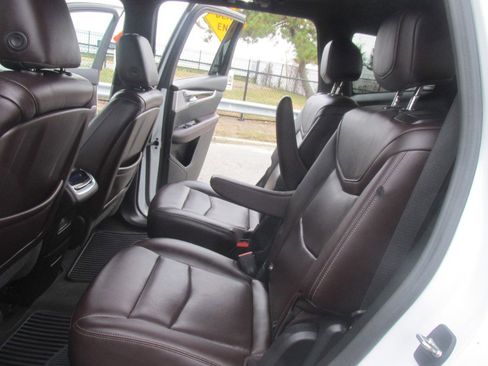 Used 2023 Cadillac XT6 Premium Luxury w/ Technology Package image 50