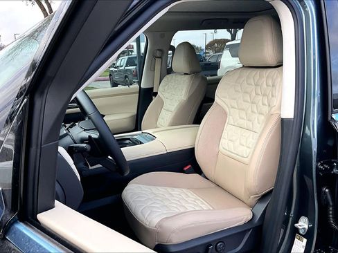 New 2026 Nissan Armada Platinum AWD/4WD image 18