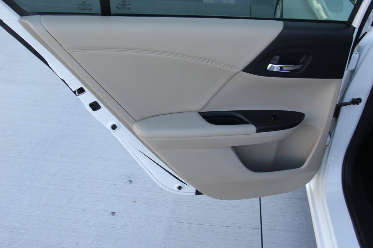 Used 2014 Honda Accord EX-L image 25
