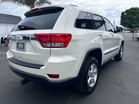 Used 2012 Jeep Grand Cherokee Laredo w/ Laredo E Group image 25