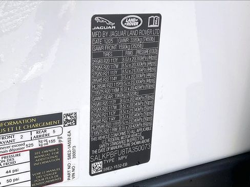 New 2026 Land Rover Range Rover Long Wheelbase SE image 13