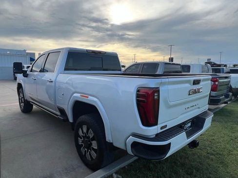 Used 2024 GMC Sierra 2500 Denali w/ Denali Reserve Package AWD/4WD image 5