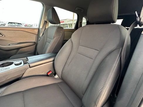Used 2023 Nissan Rogue S AWD/4WD image 24