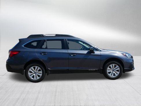 Used 2018 Subaru Outback 2.5i Premium AWD/4WD image 8