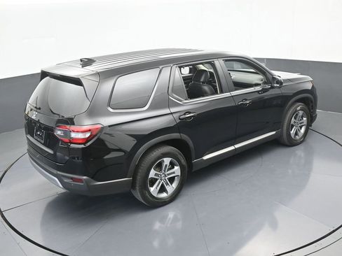 Used 2025 Honda Pilot EX-L image 53