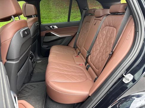 Used 2025 BMW X5 xDrive50e w/ M Sport Package AWD/4WD image 27