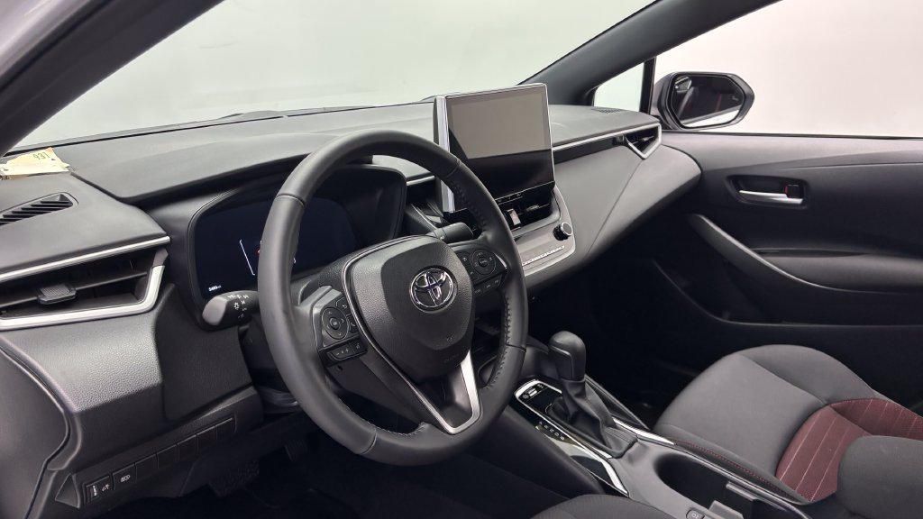 Certified 2026 Toyota Corolla SE w/ SE Package FWD image 15
