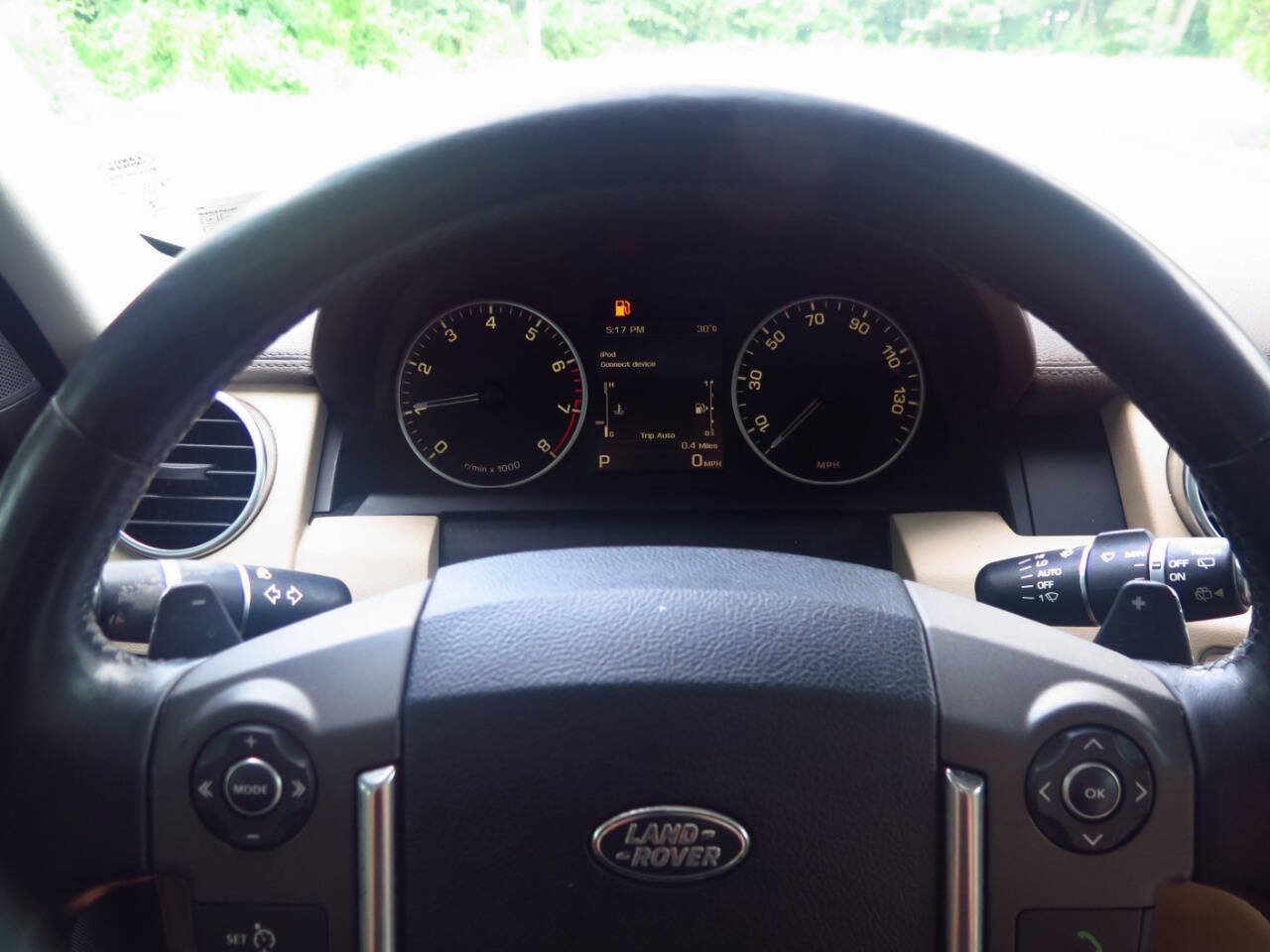 Used 2016 Land Rover LR4 HSE Silver Edition AWD/4WD image 8