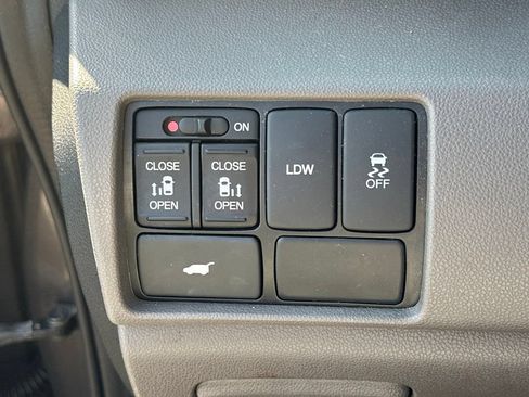 Used 2017 Honda Odyssey EX-L image 19