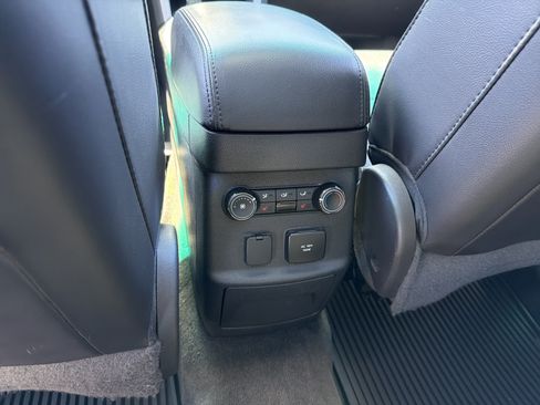 Used 2014 Ford Explorer Limited w/ Equipment Group 302A AWD/4WD image 13