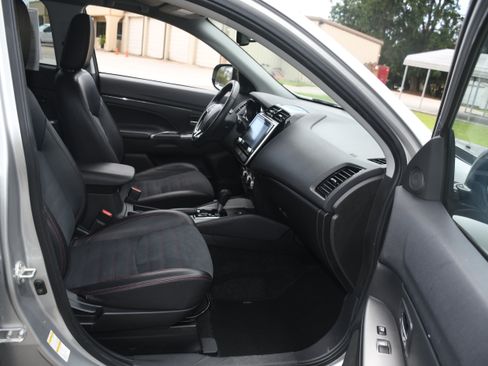Used 2024 Mitsubishi Outlander Sport SE AWD/4WD image 20