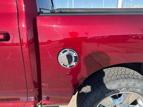 Certified 2019 RAM 1500 Big Horn AWD/4WD image 14