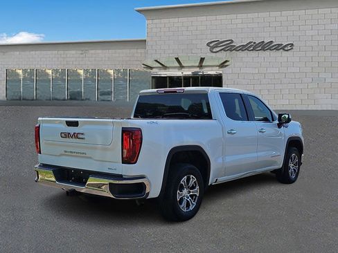 Used 2025 GMC Sierra 1500 SLT AWD/4WD image 4