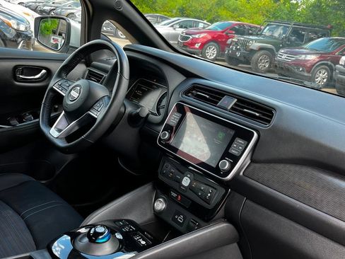 Used 2019 Nissan Leaf SV Plus w/ SV Plus Technology Package FWD image 20