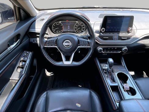 Used 2023 Nissan Altima 2.5 SR FWD image 6