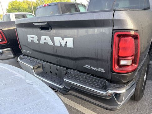 Used 2026 RAM 2500 Big Horn AWD/4WD image 5