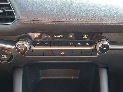 Used 2024 MAZDA MAZDA3 s FWD image 16