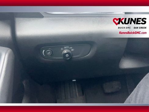 Used 2022 Chevrolet Traverse High Country w/ LPO, 'HIT The Road' Package image 18