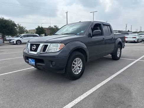 Used 2014 Nissan Frontier SV RWD image 1