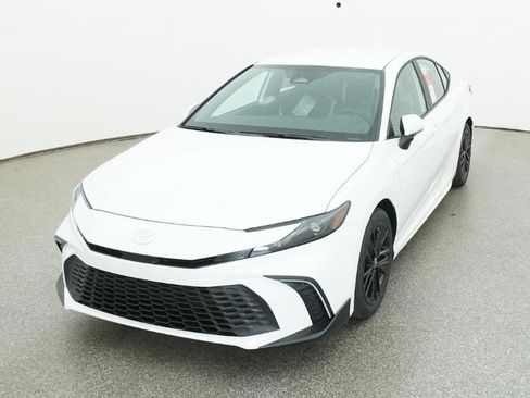 New 2026 Toyota Camry SE image 27
