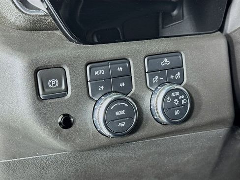 Used 2022 GMC Sierra 1500 Elevation image 19