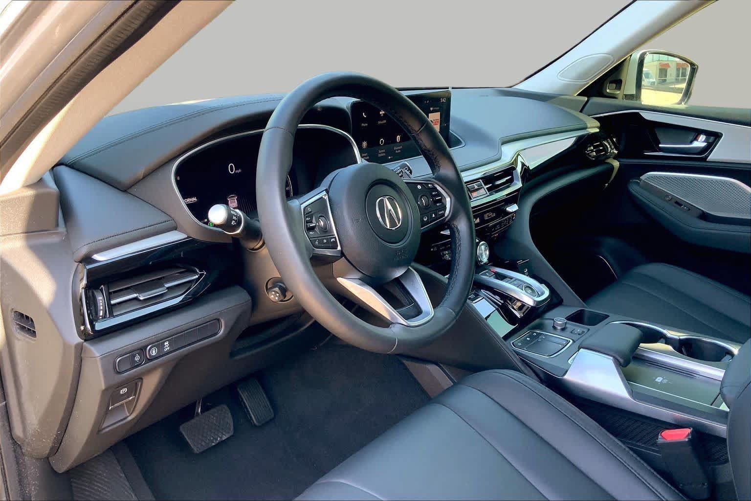 Used 2024 Acura MDX FWD image 18